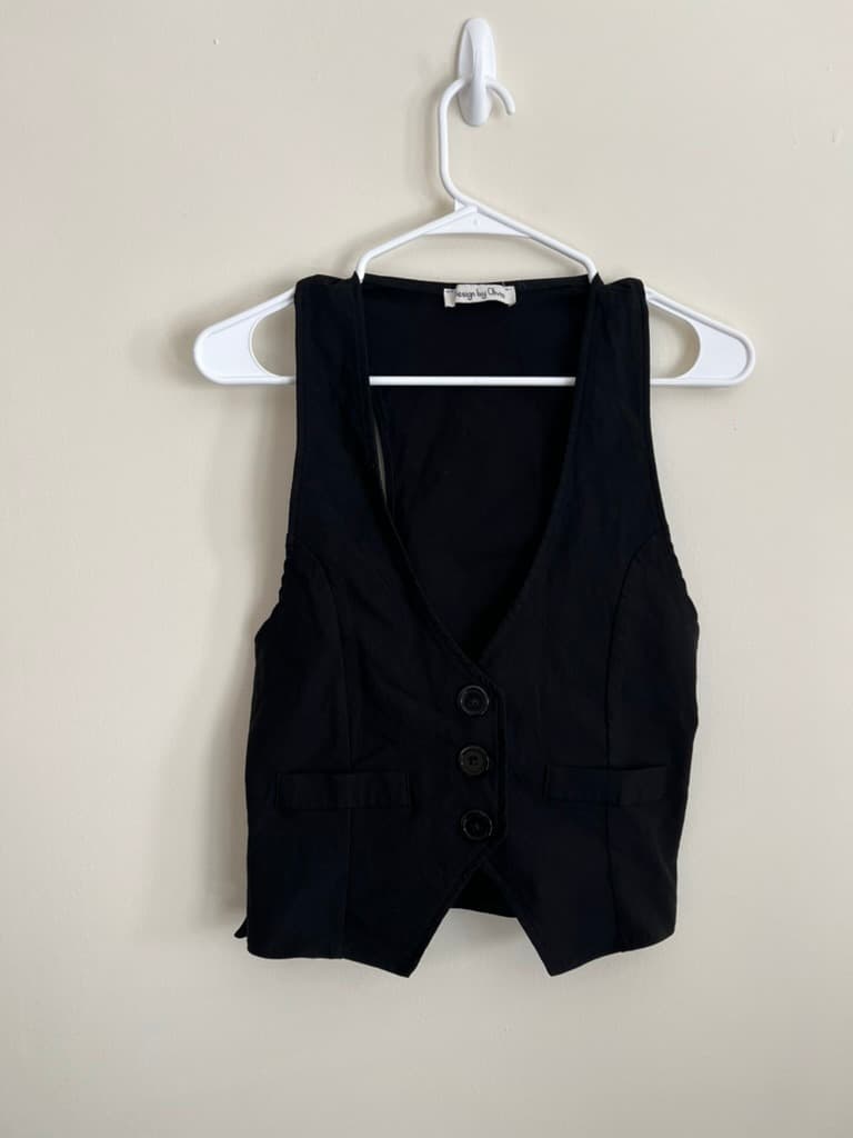 Black Sleeveless Vest with Belt photo 1