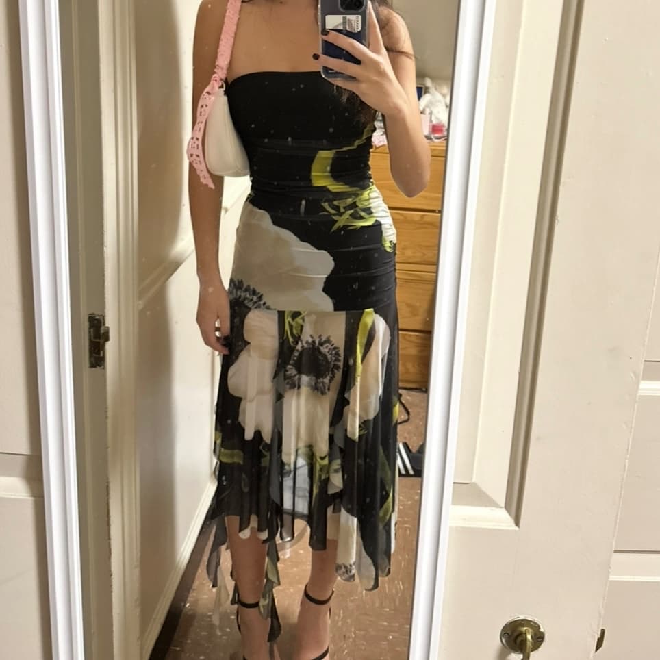 Zara Ruched Black Floral Midi (Small) photo 2